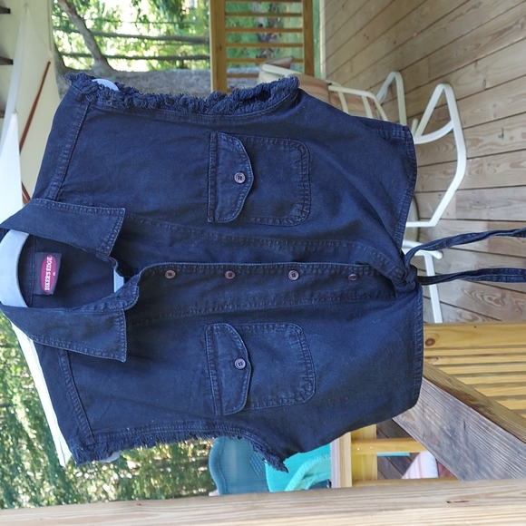 Ladies Bikers Edge Black Cut of Sleeve Button Down Sexy Cropped Tie Top Sz XL - Picture 2 of 5